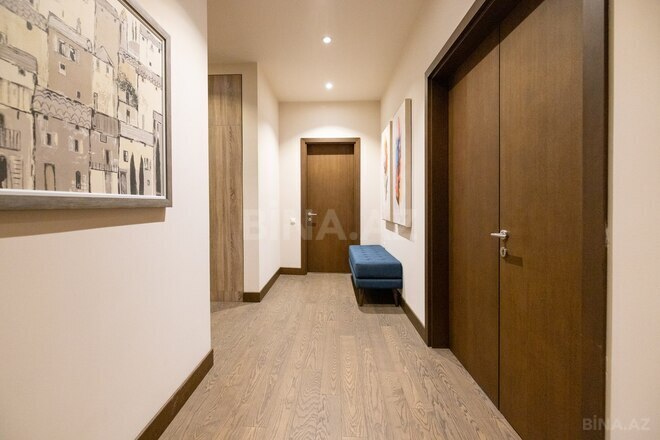 Сдаётся 3-комн. новостройка 125 м², м. Низами, photo 9 from 12