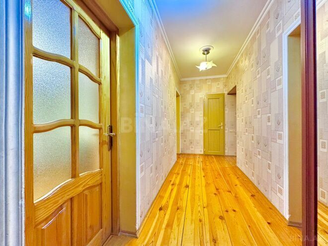 Satılır 4 otaqlı köhnə tikili 110 m², Qara Qarayev m., photo 11 from 19