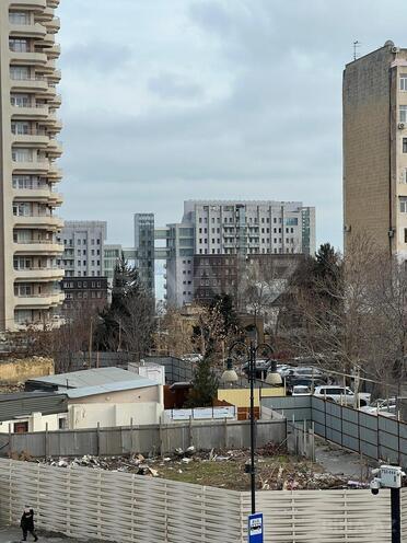 Satılır 3 otaqlı köhnə tikili 75 m², Elmlər Akademiyası m., photo 16 from 23