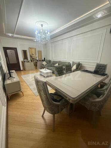 Продаётся 3-комн. новостройка 140 м², м. Низами, photo 3 from 15