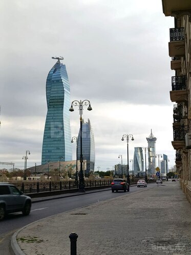 Satılır 3 otaqlı köhnə tikili 85 m², Nəriman Nərimanov m., photo 1 from 15