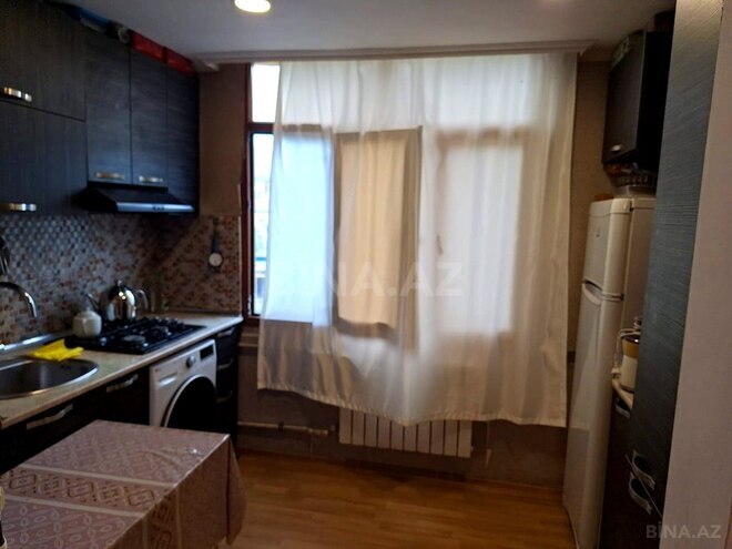 Satılır 3 otaqlı köhnə tikili 60 m², Qara Qarayev m., photo 10 from 16