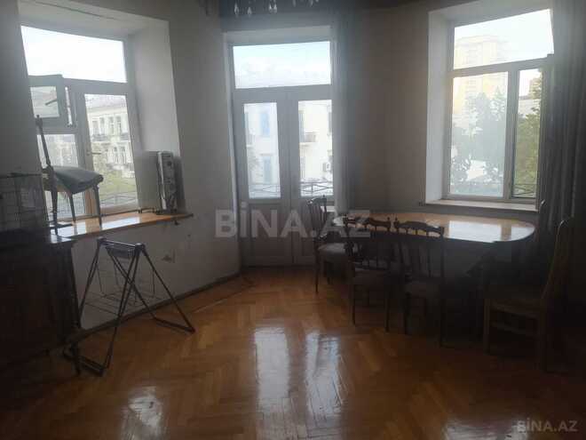 Продаётся 4-комн. вторичка 105 м², м. Сахил, photo 6 from 13