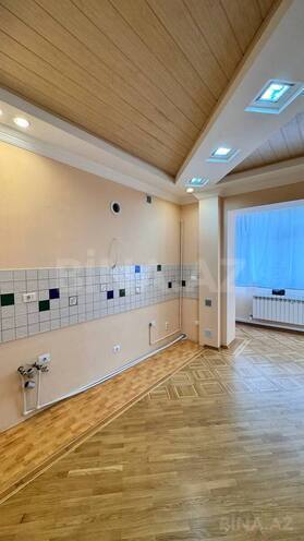 Сдаётся 7-комн. вторичка 250 м², м. Низами, photo 11 from 22