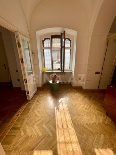 Сдаётся 5-комн. офис 110 м², м. Низами, photo 13 from 17