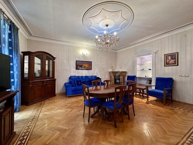 İcarəyə verilir 2 otaqlı köhnə tikili 75 m², Nəriman Nərimanov m., photo 3 from 13