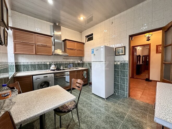 İcarəyə verilir 2 otaqlı köhnə tikili 75 m², Nəriman Nərimanov m., photo 10 from 13