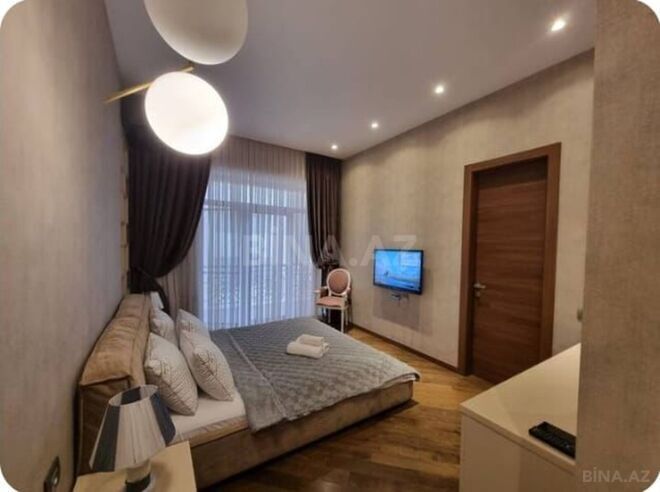 İcarəyə verilir 4 otaqlı yeni tikili 200 m², 28 May m., photo 13 from 20