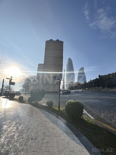 Продаётся 3-комн. вторичка 120 м², м. Ичеришехер, photo 3 from 19