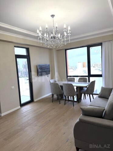 Сдаётся 3-комн. новостройка 90 м², м. Иншаатчылар, photo 1 from 30