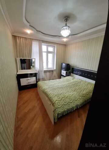 Satılır 3 otaqlı köhnə tikili 90 m², İnşaatçılar m., photo 15 from 32