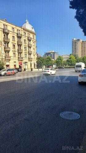 Сдаётся 3-комн. вторичка 80 м², м. Низами, photo 3 from 20