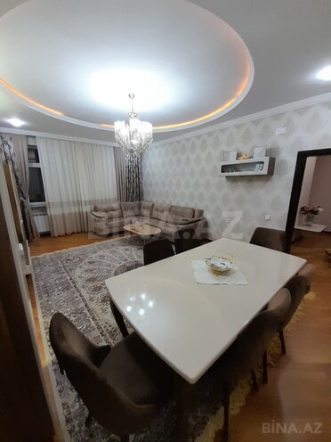 Продаётся 3-комн. новостройка 130 м², м. Иншаатчылар, photo 1 from 10