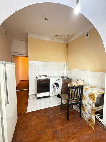 Satılır 1 otaqlı köhnə tikili 45 m², İnşaatçılar m., photo 7 from 10
