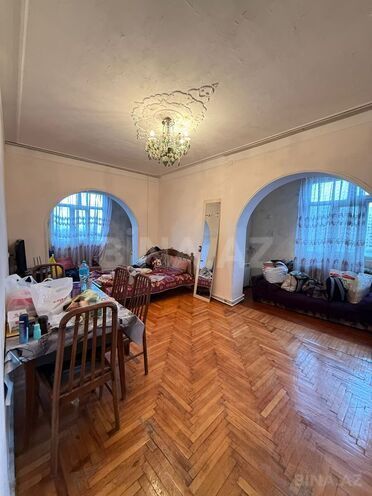 Satılır 1 otaqlı köhnə tikili 45 m², İnşaatçılar m., photo 3 from 10