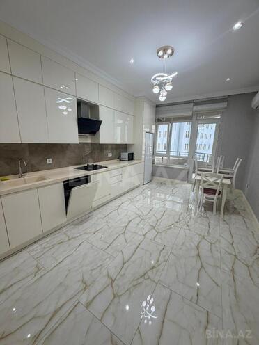 Сдаётся 2-комн. новостройка 80 м², м. Низами, photo 1 from 14