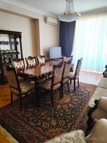 Продаётся 3-комн. вторичка 125 м², Наримановский  р., photo 1 from 9