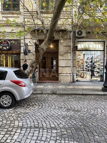 Satılır 2 otaqlı köhnə tikili 60 m², Sahil m., photo 4 from 24