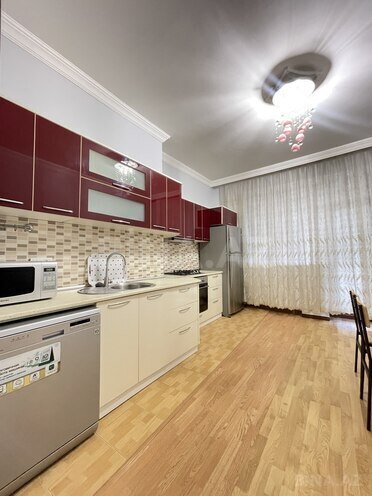 Сдаётся 3-комн. новостройка 120 м², м. 8 ноября, photo 9 from 22