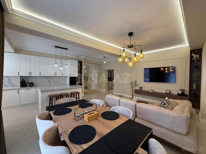 Продаётся 4-комн. новостройка 175 м², м. 8 ноября, photo 1 from 19