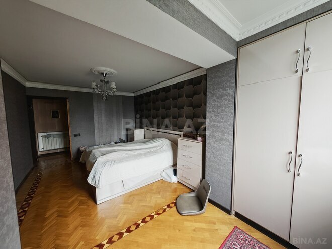 Satılır 4 otaqlı köhnə tikili 110 m², İnşaatçılar m., photo 5 from 18