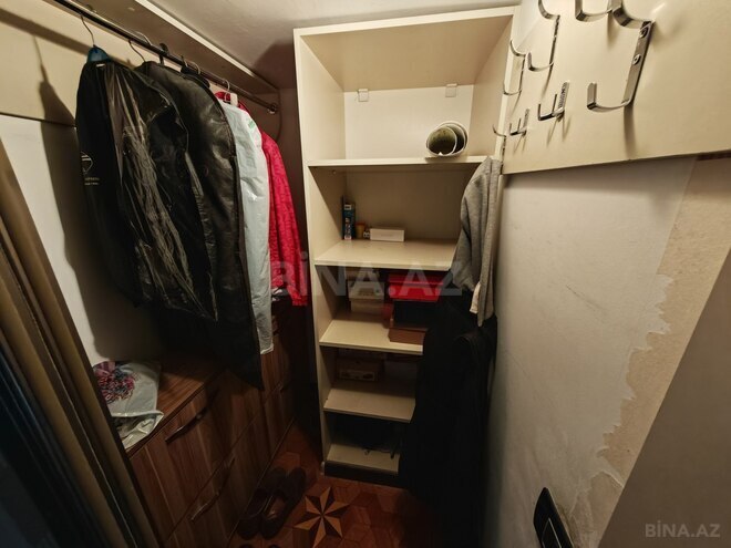 Satılır 4 otaqlı köhnə tikili 110 m², İnşaatçılar m., photo 12 from 18