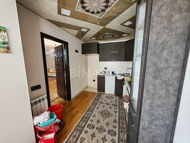 Satılır 4 otaqlı köhnə tikili 110 m², İnşaatçılar m., photo 14 from 18
