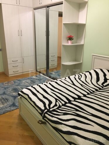 İcarəyə verilir 3 otaqlı yeni tikili 135 m², İnşaatçılar m., photo 9 from 13