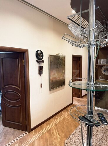 Продаётся 3-комн. вторичка 110 м², м. Ичеришехер, photo 21 from 25