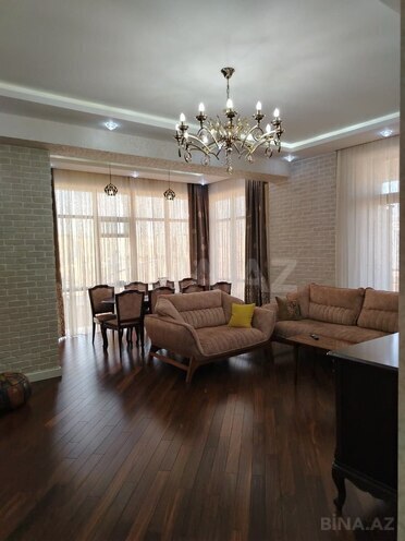 Сдаётся 3-комн. новостройка 160 м², м. 28 мая, photo 1 from 27