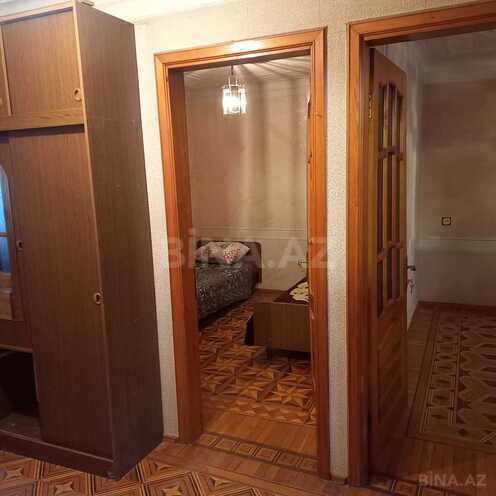 Сдаётся 3-комн. вторичка 90 м², м. Нефтчиляр, photo 4 from 11