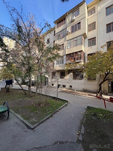 Satılır 2 otaqlı köhnə tikili 40 m², Memar Əcəmi m., photo 1 from 16