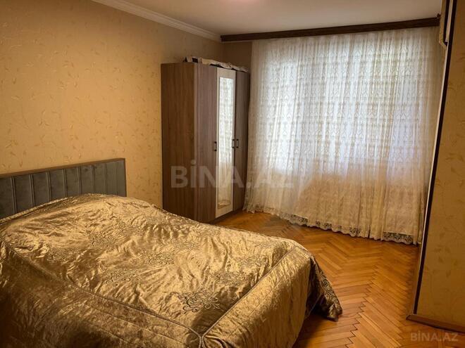 Satılır 3 otaqlı köhnə tikili 60 m², İnşaatçılar m., photo 11 from 18