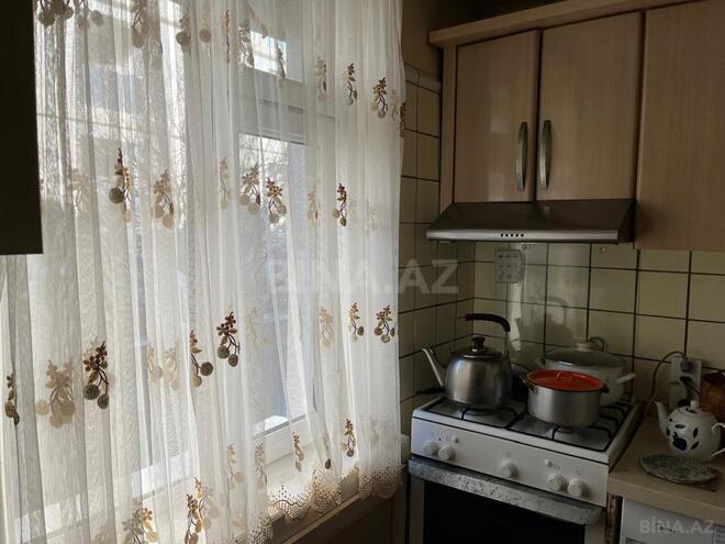 Satılır 3 otaqlı köhnə tikili 60 m², İnşaatçılar m., photo 14 from 18