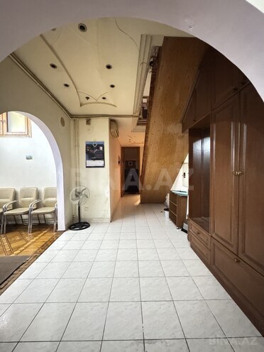 Satılır 5 otaqlı köhnə tikili 145 m², Sahil m., photo 4 from 14