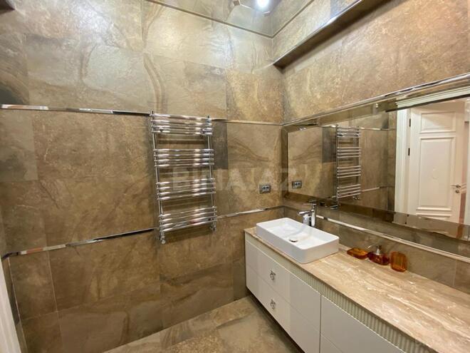 Satılır 4 otaqlı yeni tikili 198 m², 28 May m., photo 25 from 29