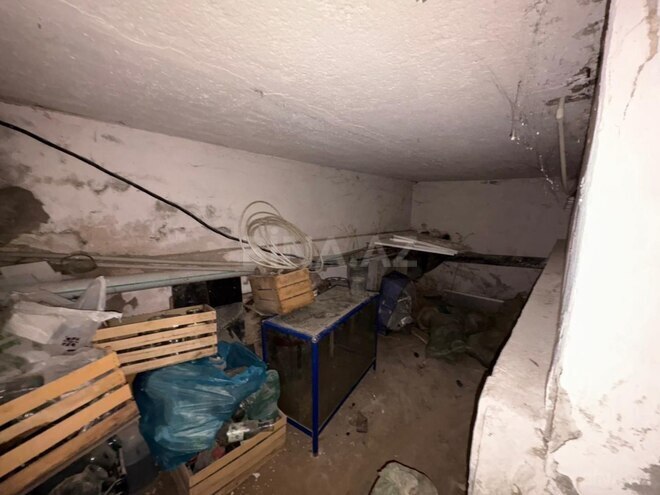 Satılır 5 otaqlı köhnə tikili 105 m², Qara Qarayev m., photo 27 from 29
