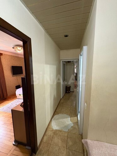 Satılır 5 otaqlı köhnə tikili 105 m², Qara Qarayev m., photo 24 from 29
