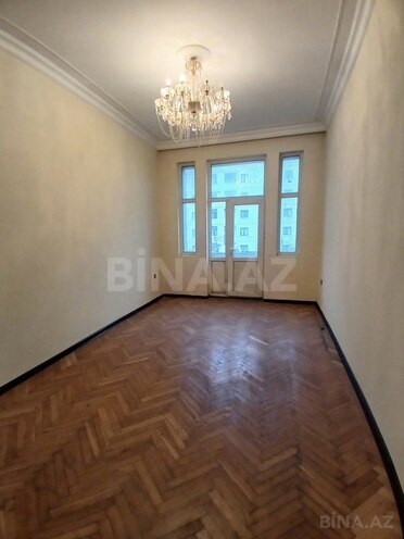 Продаётся 3-комн. вторичка 90 м², м. Ичеришехер, photo 3 from 17