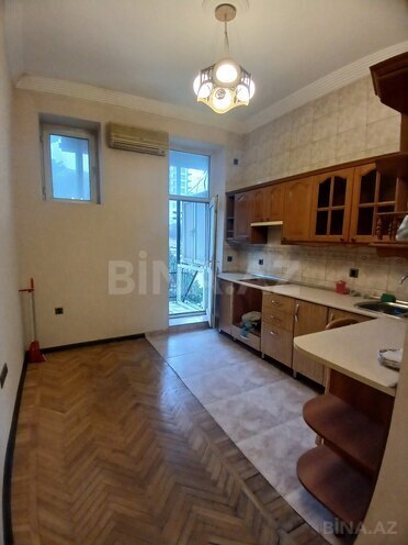 Продаётся 3-комн. вторичка 90 м², м. Ичеришехер, photo 10 from 17