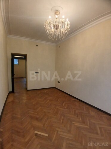 Продаётся 3-комн. вторичка 90 м², м. Ичеришехер, photo 6 from 17