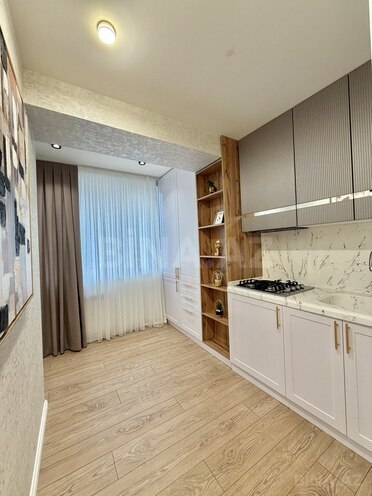 Продаётся 2-комн. вторичка 42 м², м. Элмляр Академиясы, photo 13 from 15