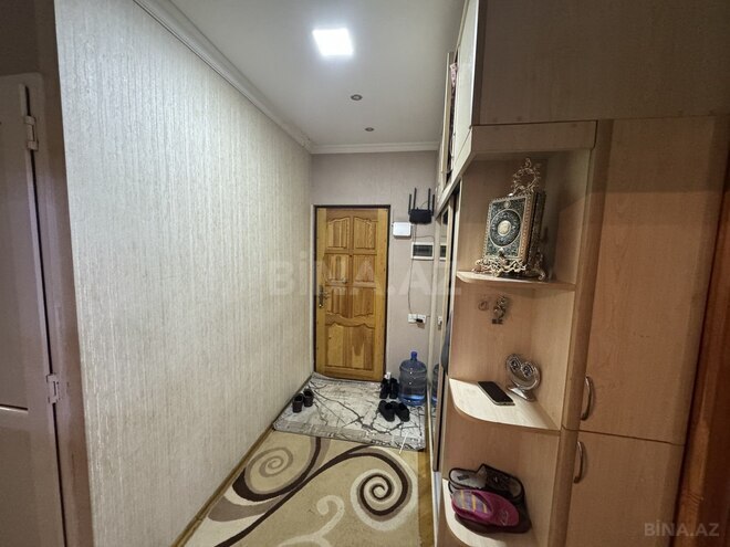 Продаётся 3-комн. вторичка 70 м², м. Ази Асланов, photo 3 from 16