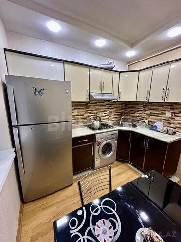 Satılır 3 otaqlı köhnə tikili 80 m², Qara Qarayev m., photo 12 from 21