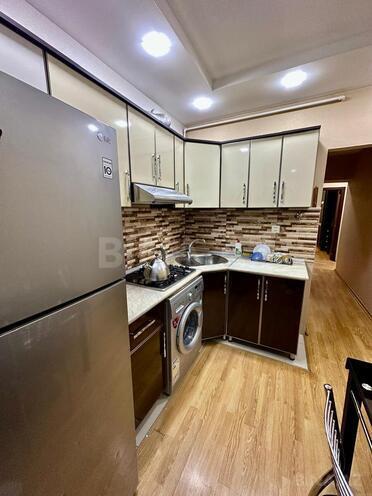 Satılır 3 otaqlı köhnə tikili 80 m², Qara Qarayev m., photo 13 from 21