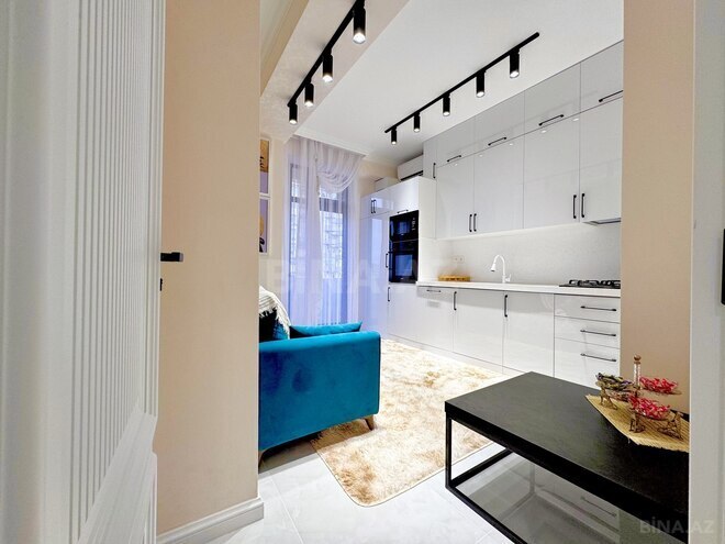 Продаётся 2-комн. новостройка 42 м², м. Кара Караев, photo 3 from 22