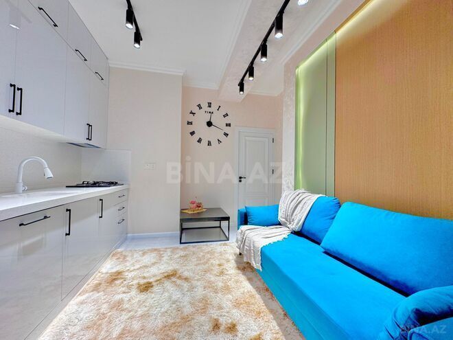 Продаётся 2-комн. новостройка 42 м², м. Кара Караев, photo 3 from 19