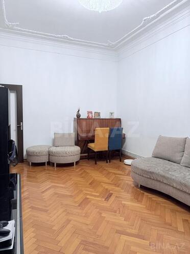 Satılır 3 otaqlı köhnə tikili 85 m², Elmlər Akademiyası m., photo 3 from 12