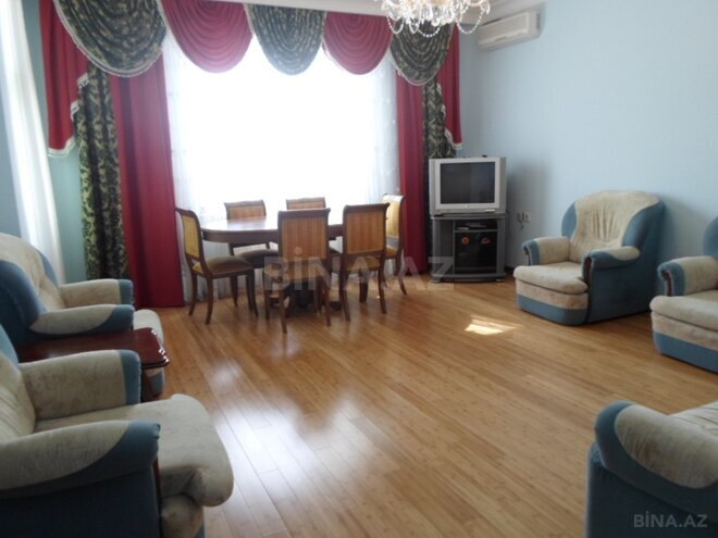 İcarəyə verilir 3 otaqlı yeni tikili 135 m², Gənclik m., photo 4 from 23