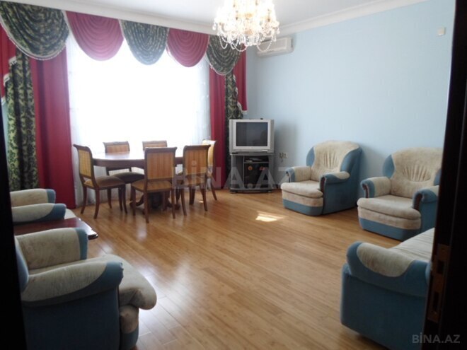 İcarəyə verilir 3 otaqlı yeni tikili 135 m², Gənclik m., photo 3 from 23